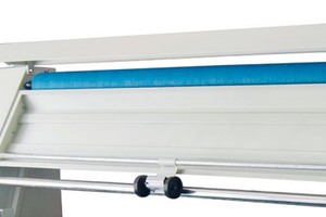 Infrared automatic edge alignment